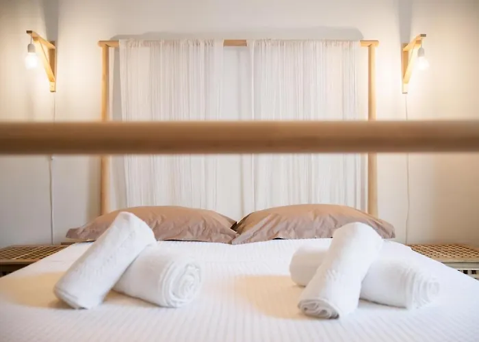 Cozy Apartment In Central Athens - Sleeps 5